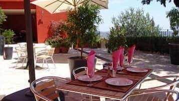 Servei de restauració a l'aire lliure