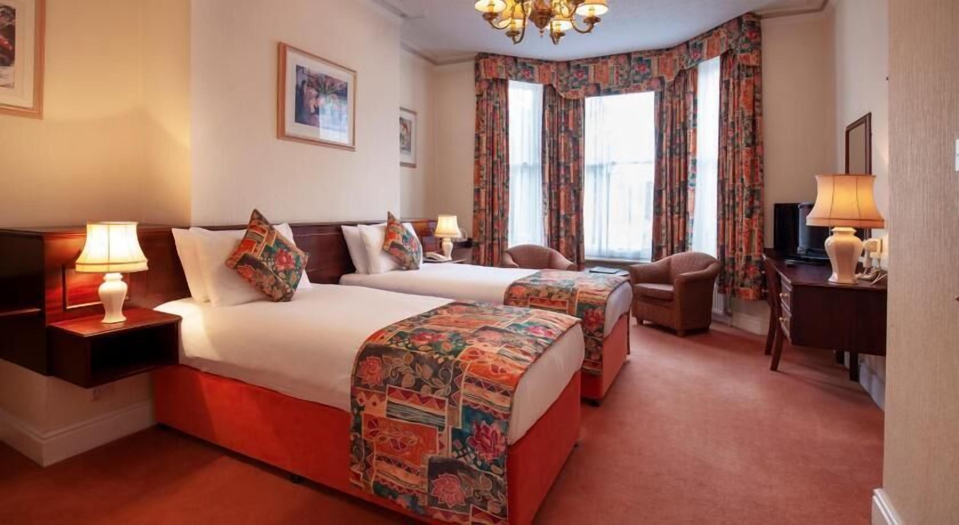 In-room safe, desk, soundproofing, iron/ironing board