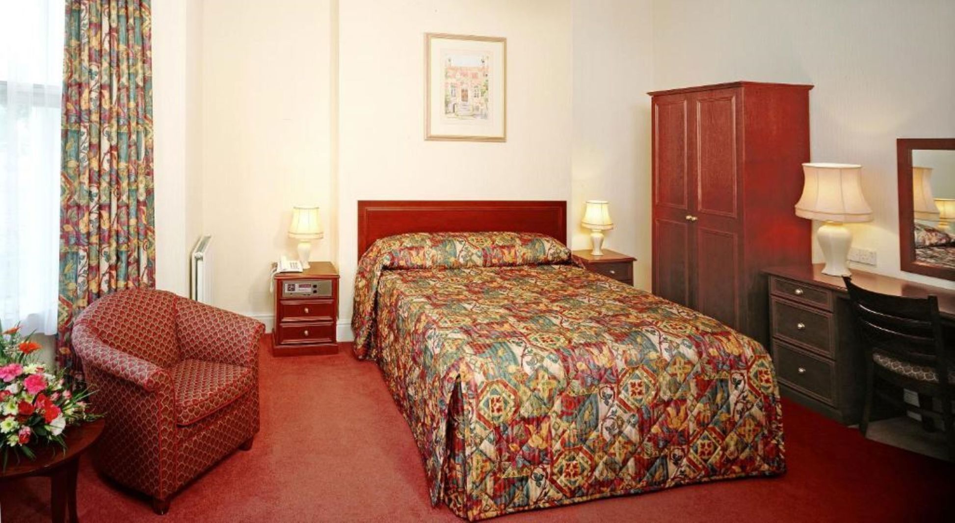 In-room safe, desk, soundproofing, iron/ironing board