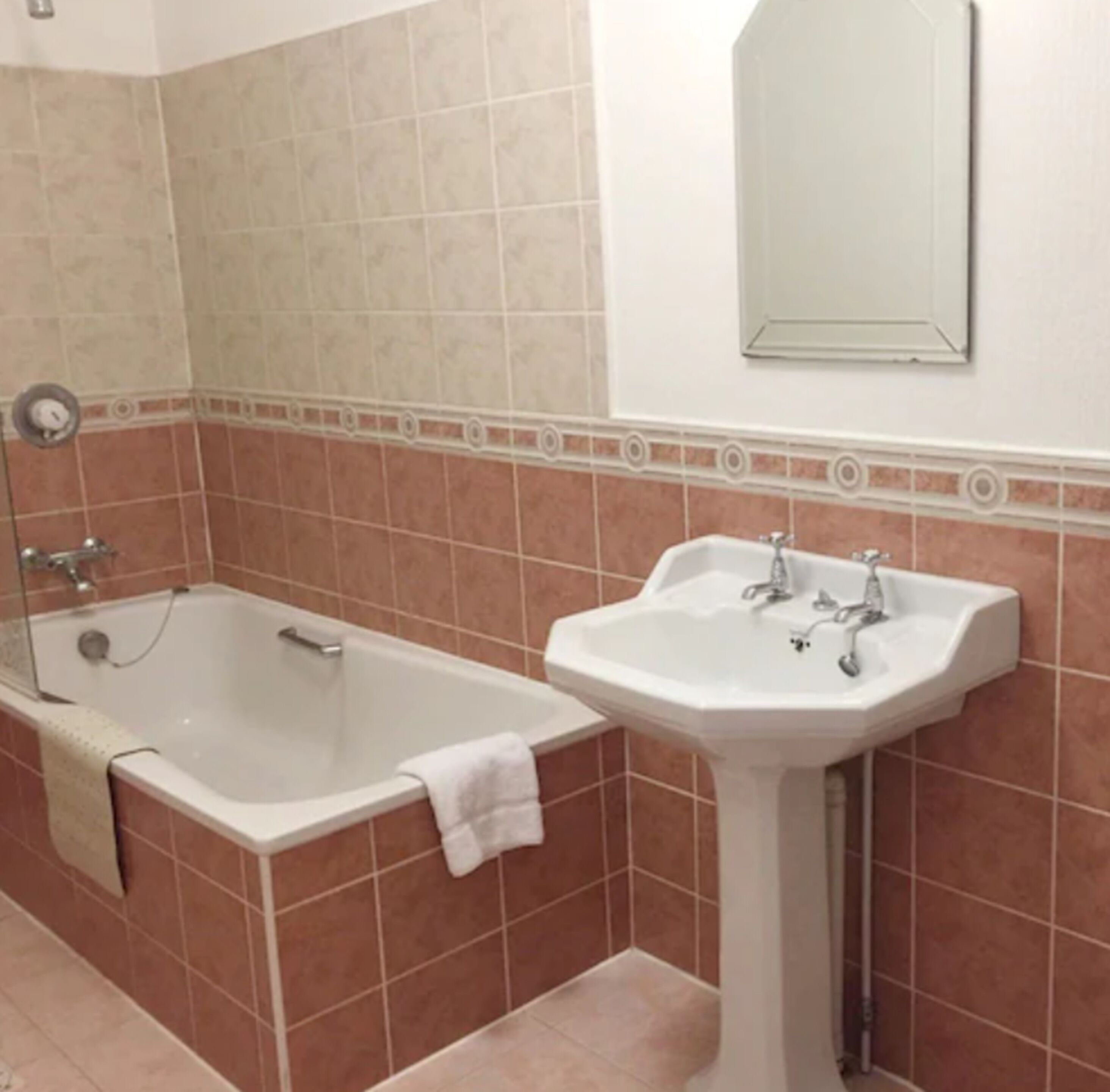 Photo - Arundel House Hotel