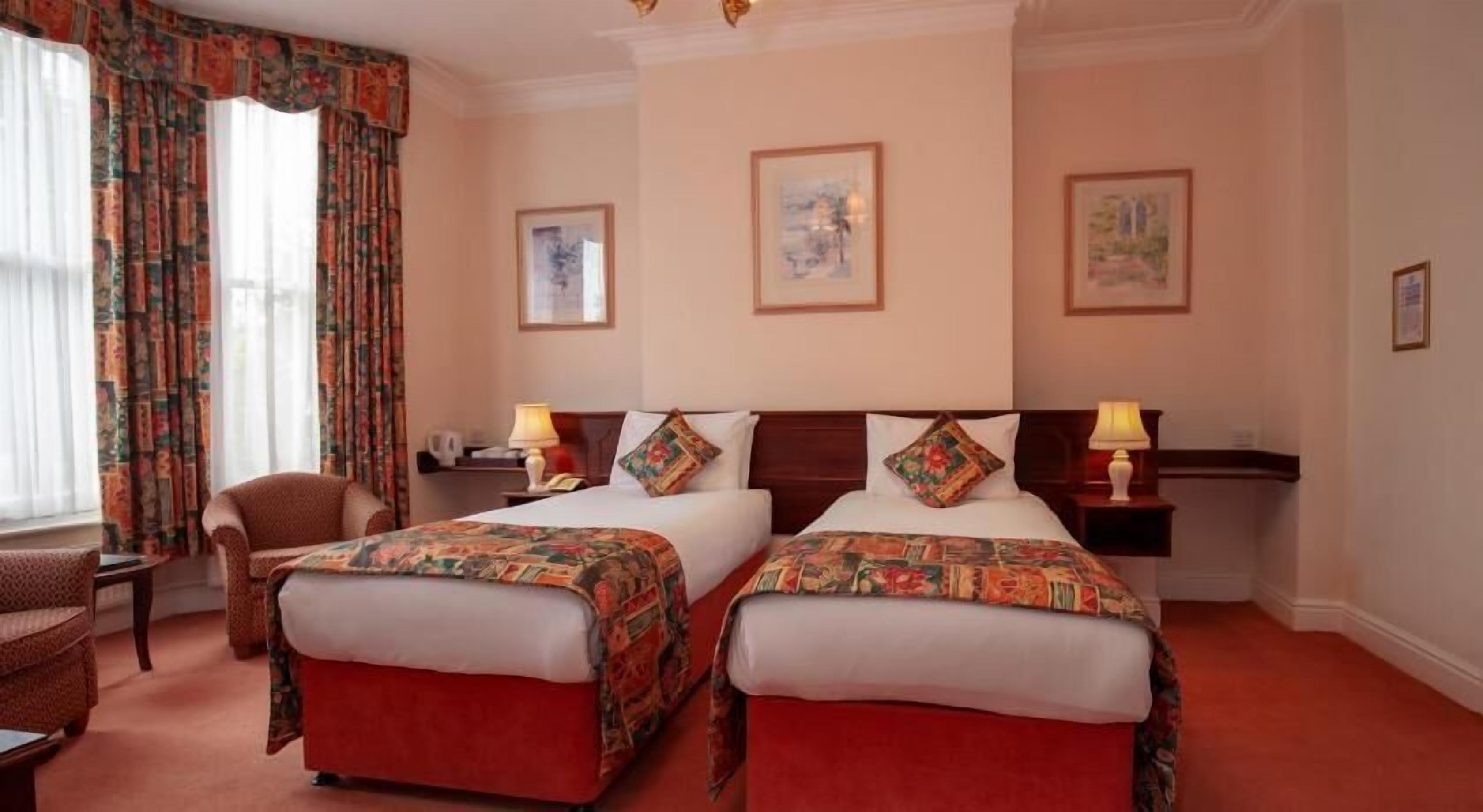 In-room safe, desk, soundproofing, iron/ironing board