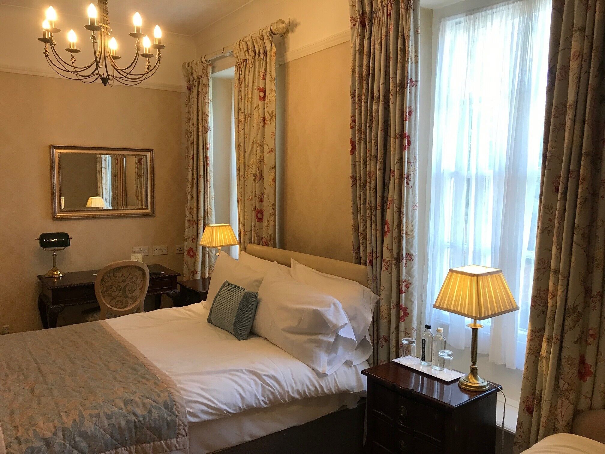 Double or Twin Room | Hypo-allergenic bedding, desk, iron/ironing board, free WiFi