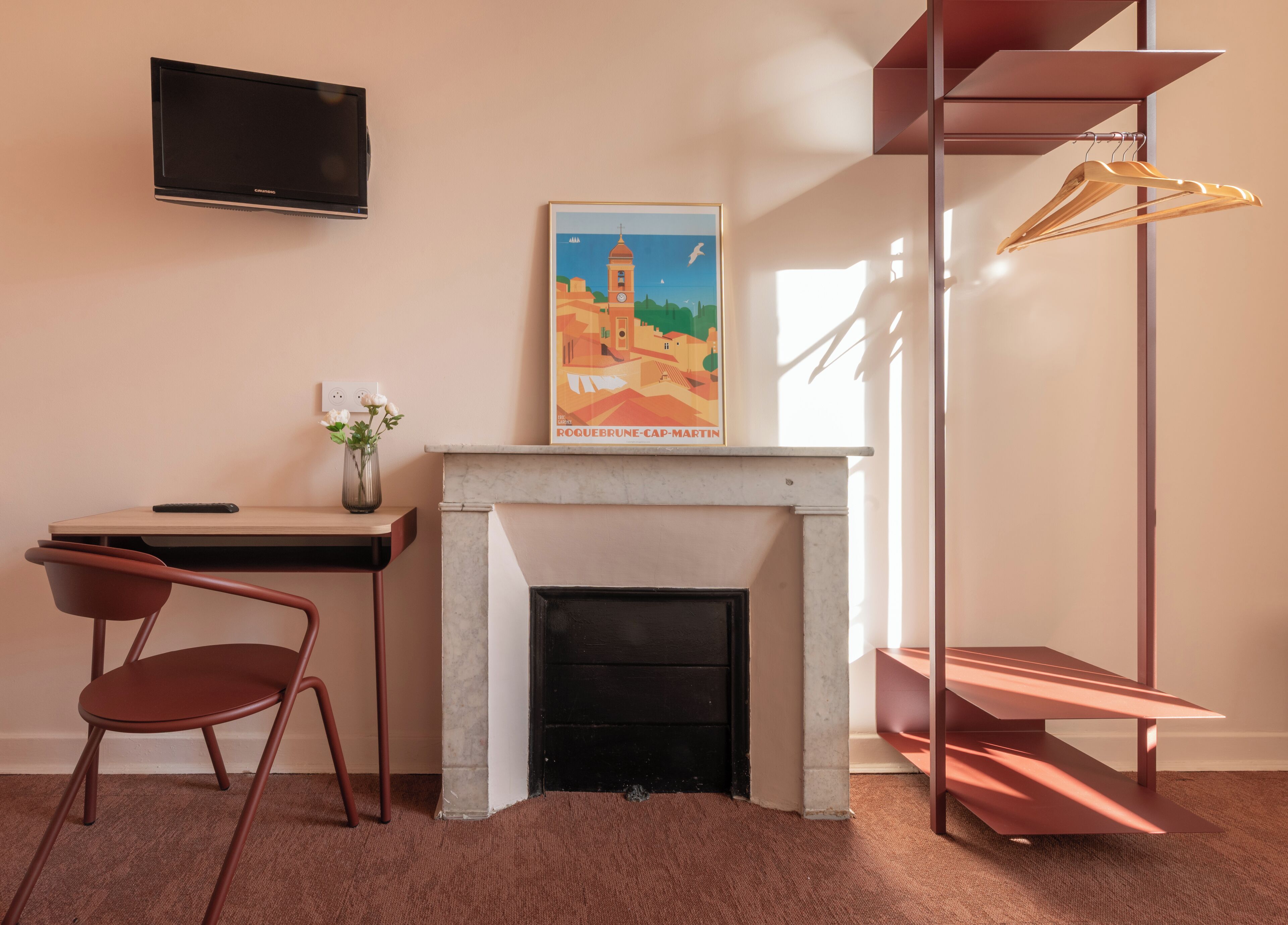 أغطية فراش متميزة وأسرّة بإسفنج يتكيف مع شكل الجسم