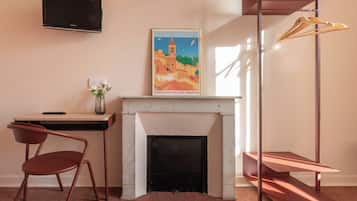 أغطية فراش متميزة وأسرّة بإسفنج يتكيف مع شكل الجسم