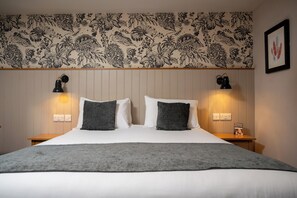 双人房 | 办公桌、熨斗/熨衣板、免费 WiFi