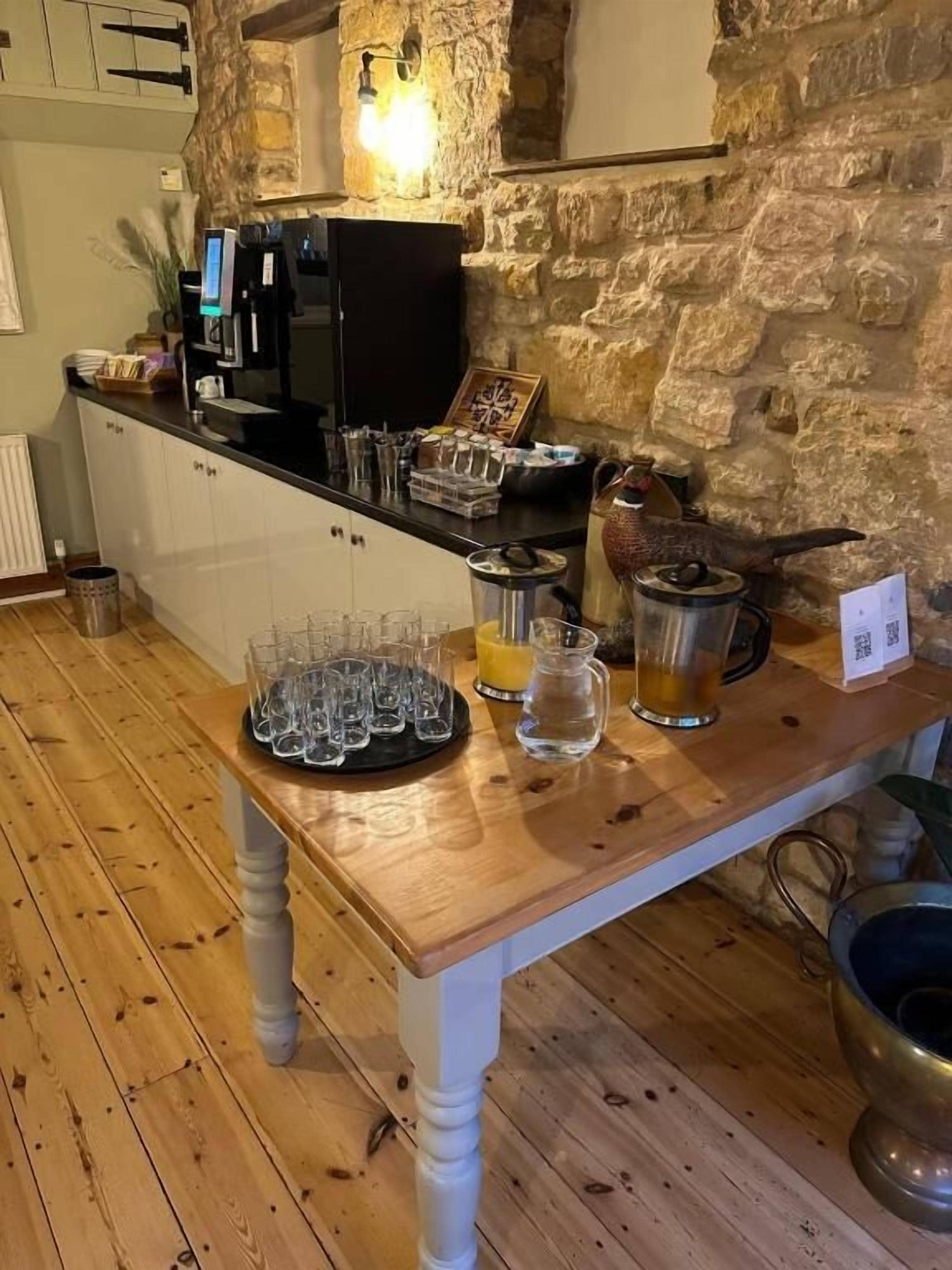 Free daily continental breakfast