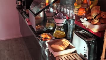 Daily buffet breakfast (EUR 8 per person)