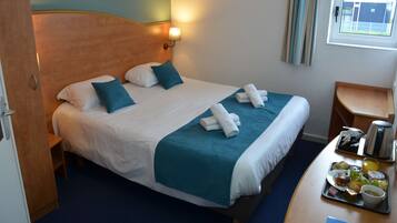 Premium bedding, individually decorated, individually furnished, desk