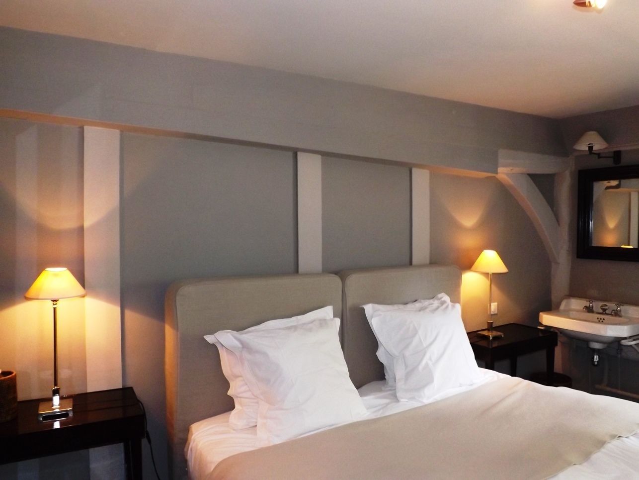 premium bedding, in-room safe, desk, iron/ironing board