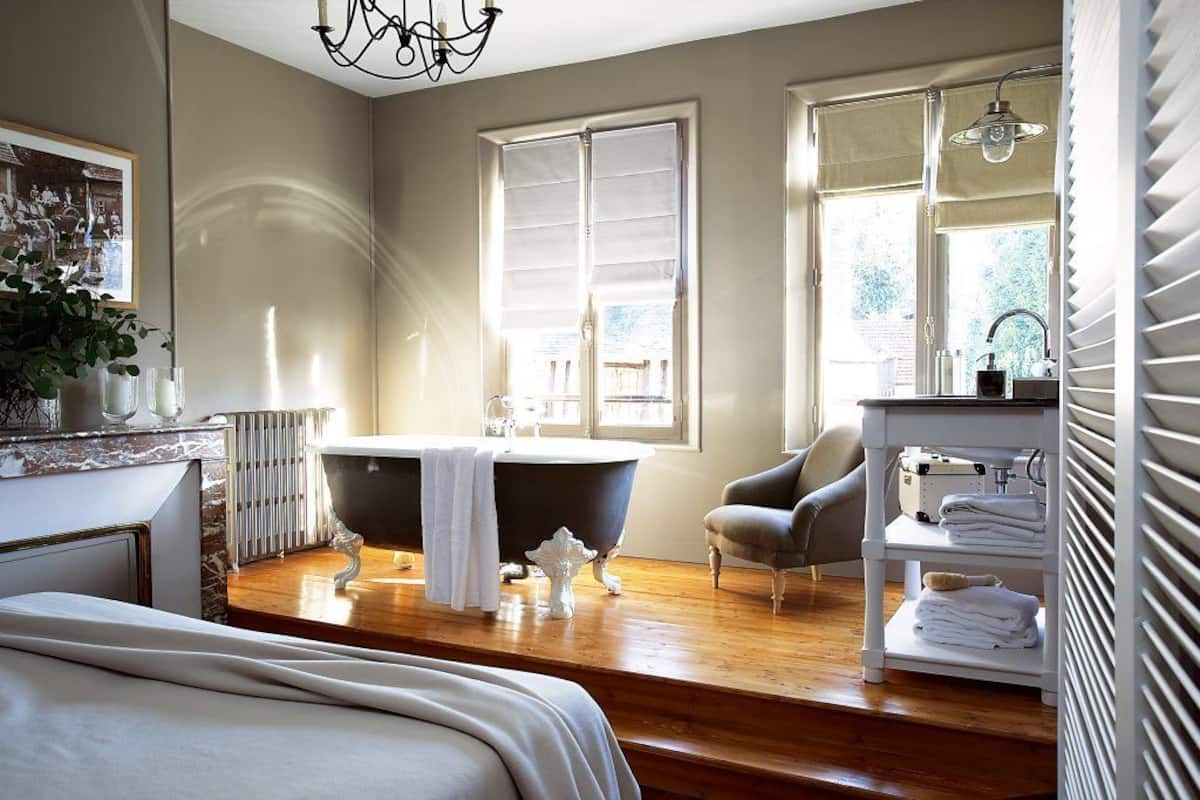 premium bedding, in-room safe, desk, iron/ironing board