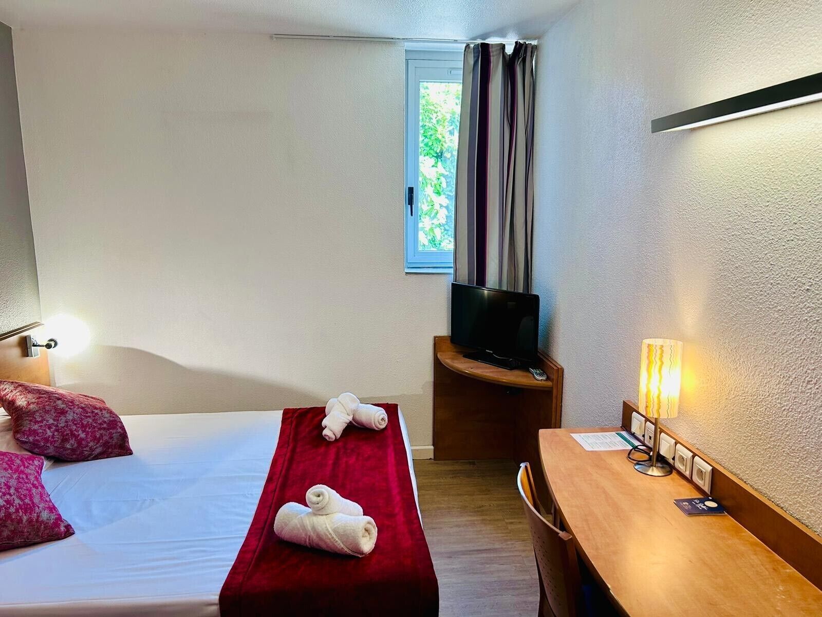 Foto - The Originals City, Hôtel Nîmes Costières