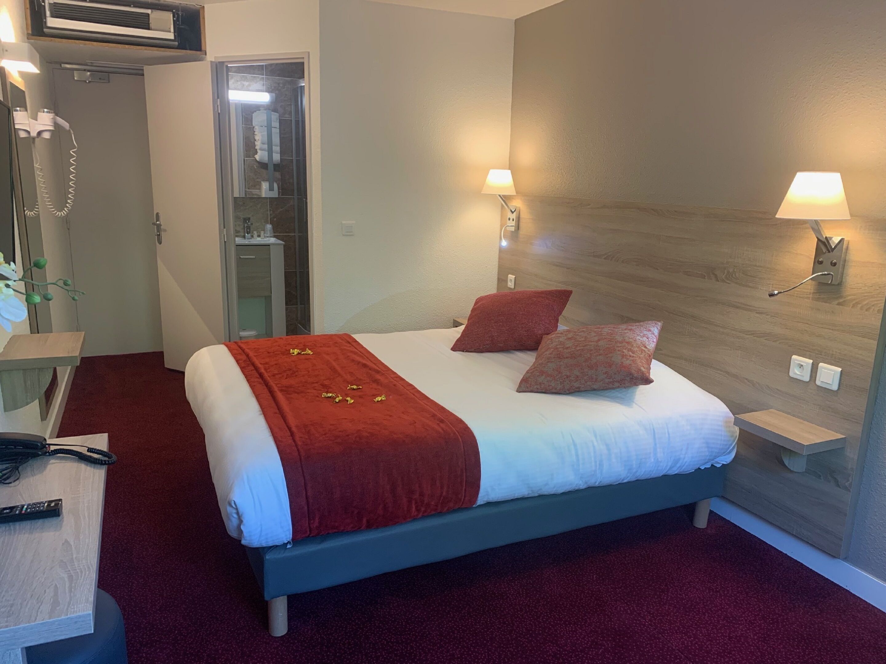 Foto - The Originals City, Hôtel Nîmes Costières