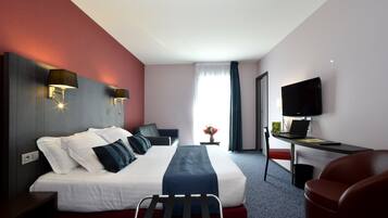 Coffres-forts dans les chambres, ameublement personnalisé, bureau