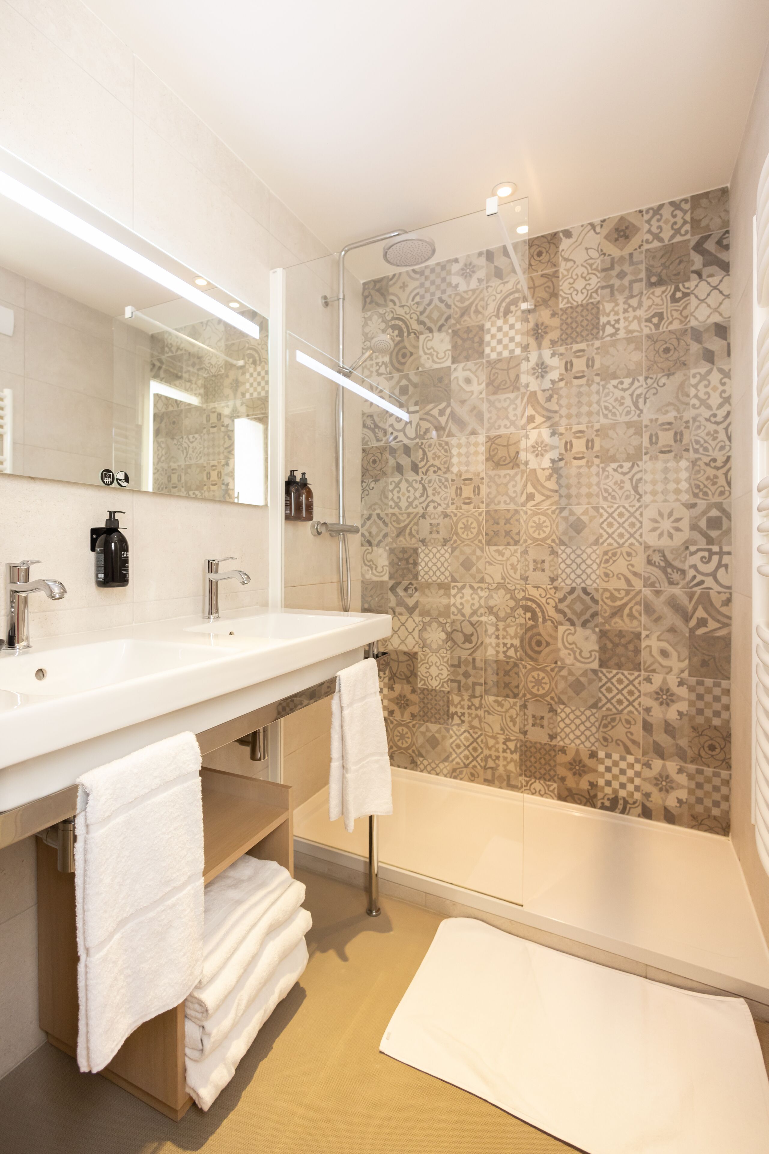 panoramic double room | bathroom | shower, rainfall showerhead, free toiletries, hair dryer