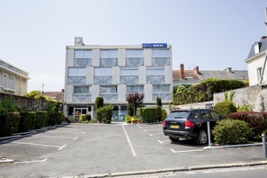 Front of property - Citotel Bristol Hotel (Périgueux)