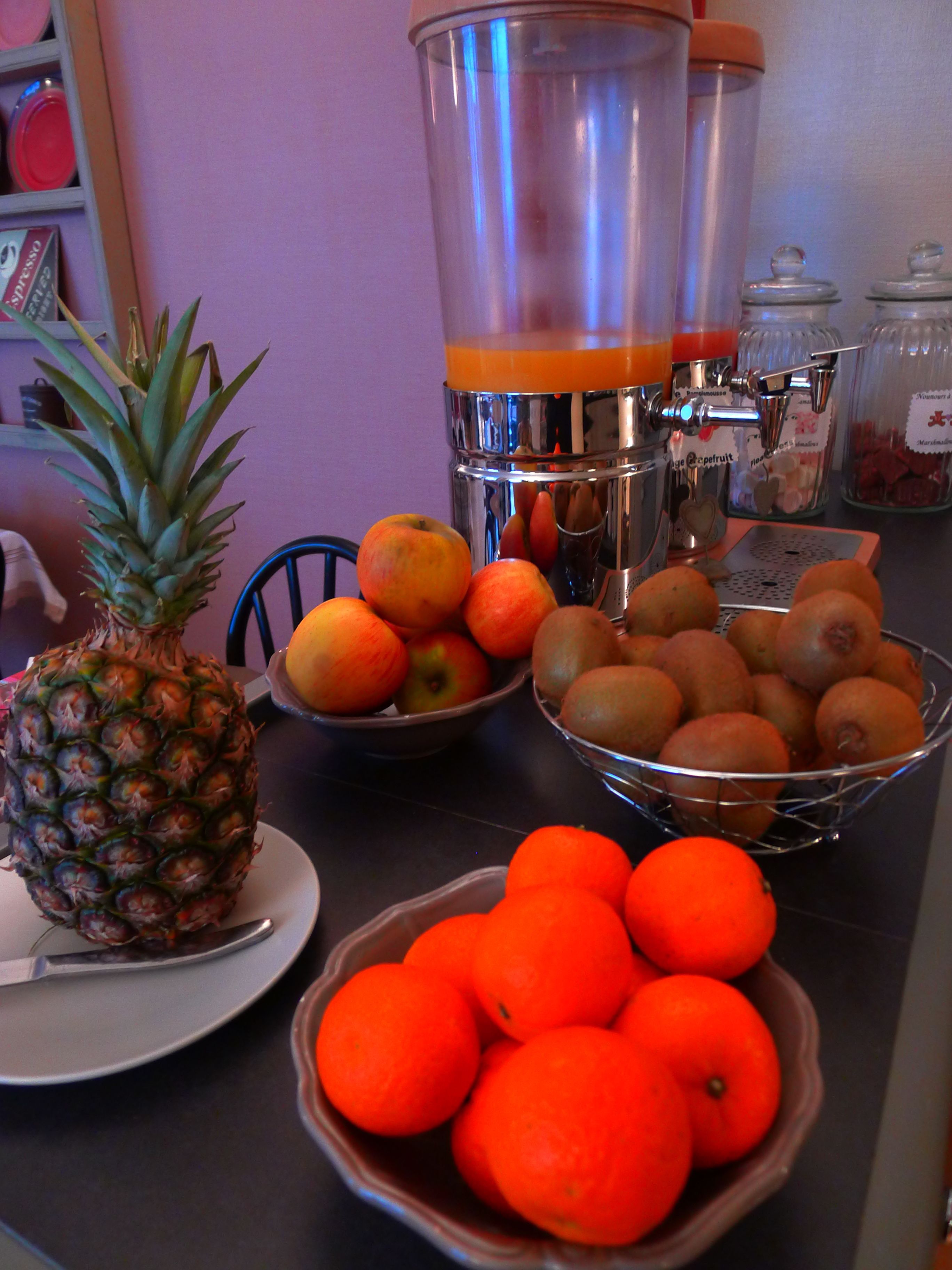 daily buffet breakfast (eur 13.00 per person)