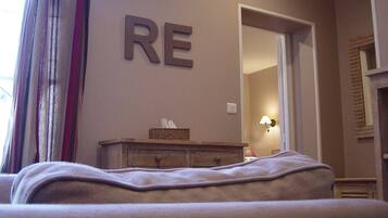 Suite | Minibar, desk, soundproofing, free WiFi