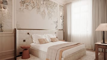 ملاءات من القطن المصري وأغطية فراش متميزة وميني بار وخزنة داخل الغرفة