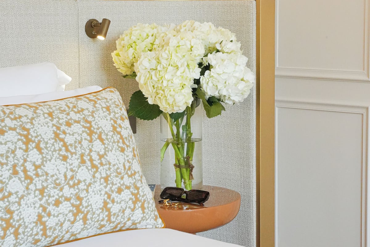 Egyptian cotton sheets, premium bedding, minibar, in-room safe