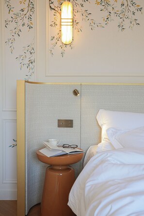 Sábanas de algodón egipcio, ropa de cama de alta calidad y minibar 