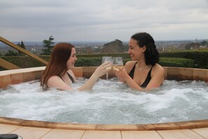 Behandlungsräume für Paare, Sauna, Whirlpool, Dampfbad