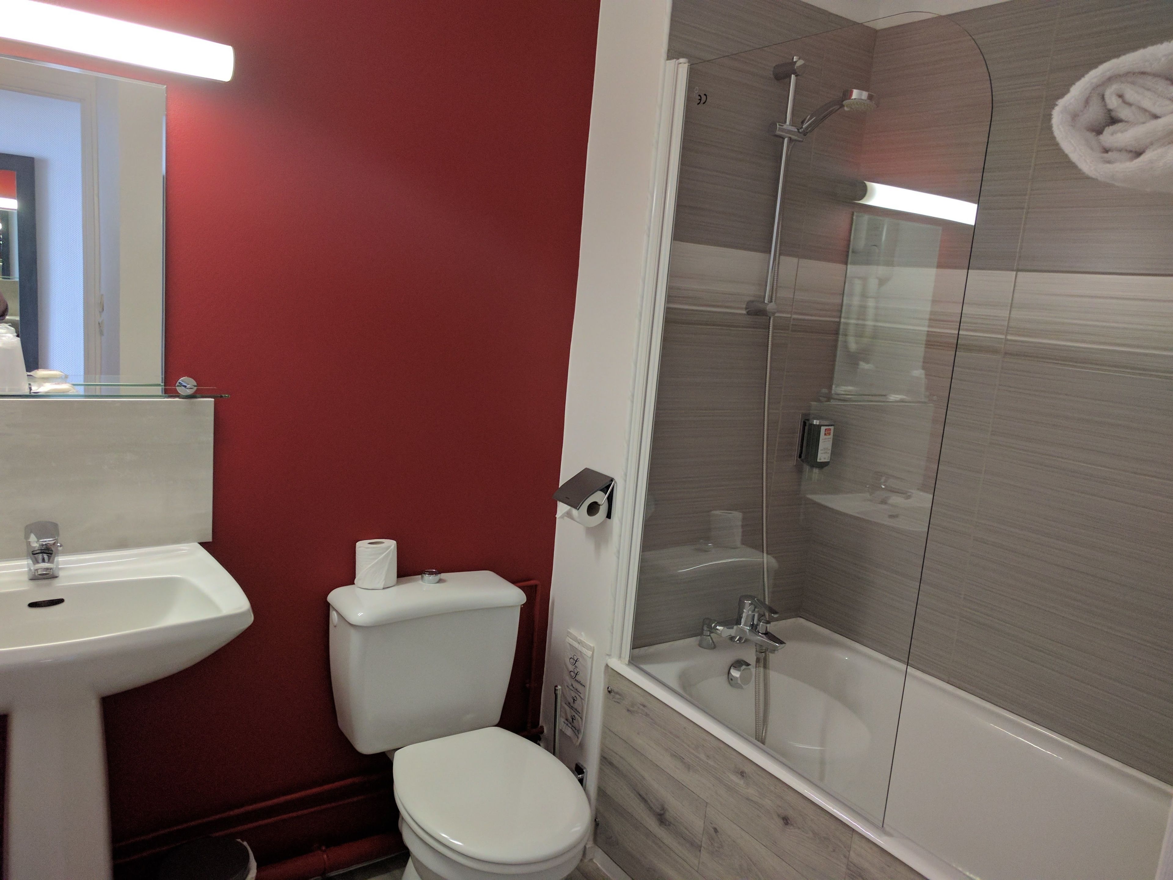 comfort triple room | bathroom | free toiletries, hair dryer, towels