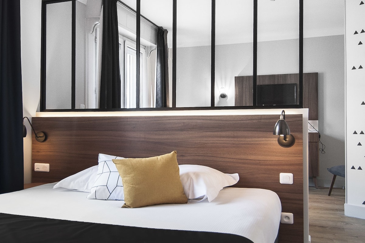 suite | soundproofing, free wifi