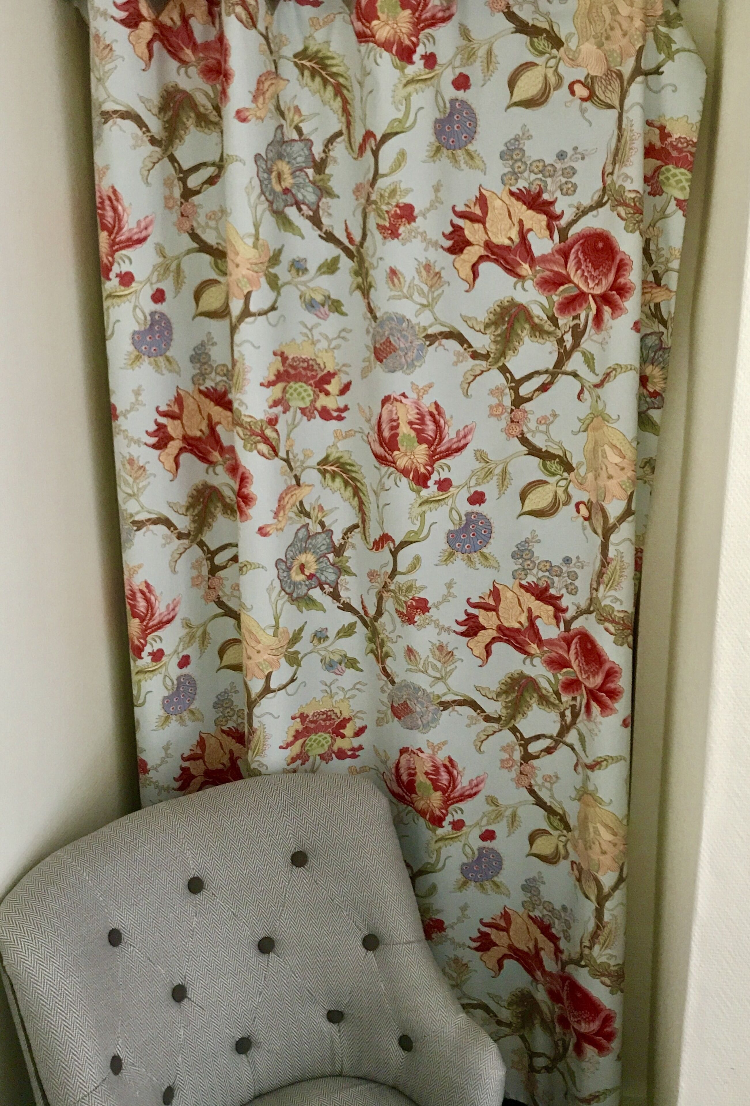 double room, bathtub | room amenity