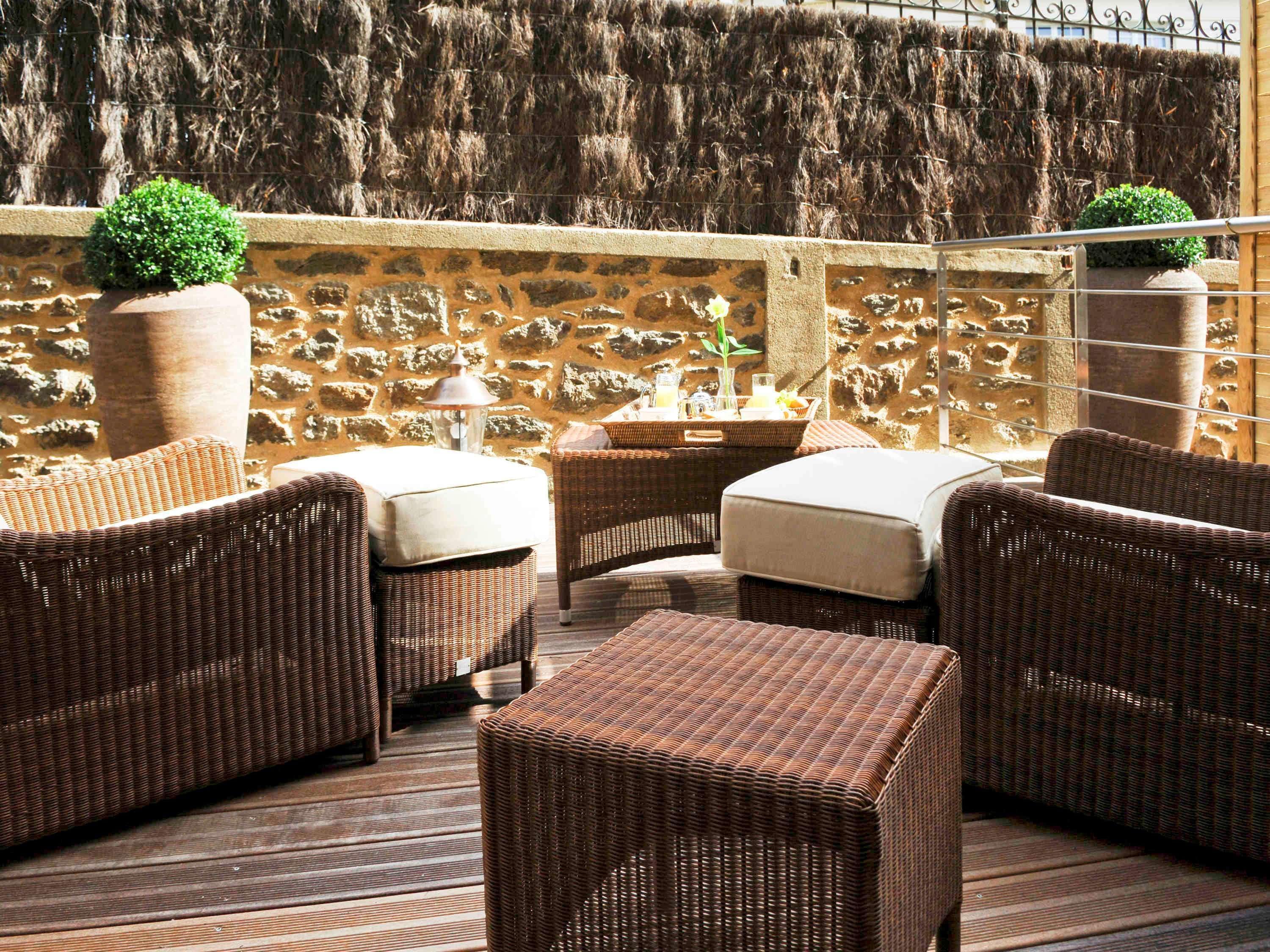 superior double room, 1 double bed, terrace | in-room safe, soundproofing, free wifi, bed sheets