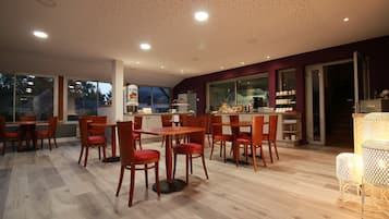 Daily buffet breakfast (EUR 12 per person)