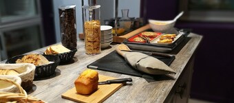 Logis Hôtel Lodge la Valette