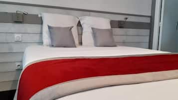 Chambre Double | Bureau, Wi-Fi gratuit, draps fournis