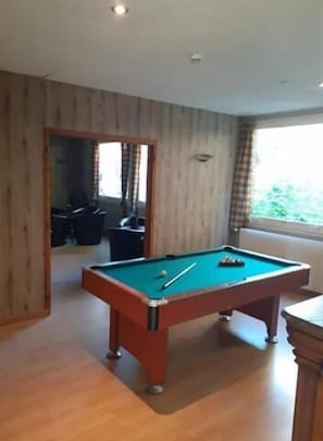 Spielezimmer