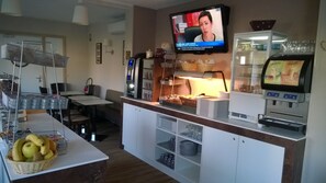 Breakfast area - Hotel D'Alsace (Wissembourg)