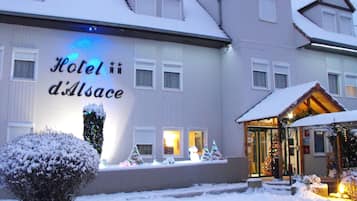 Fassade der Unterkunft â Abend/Nacht