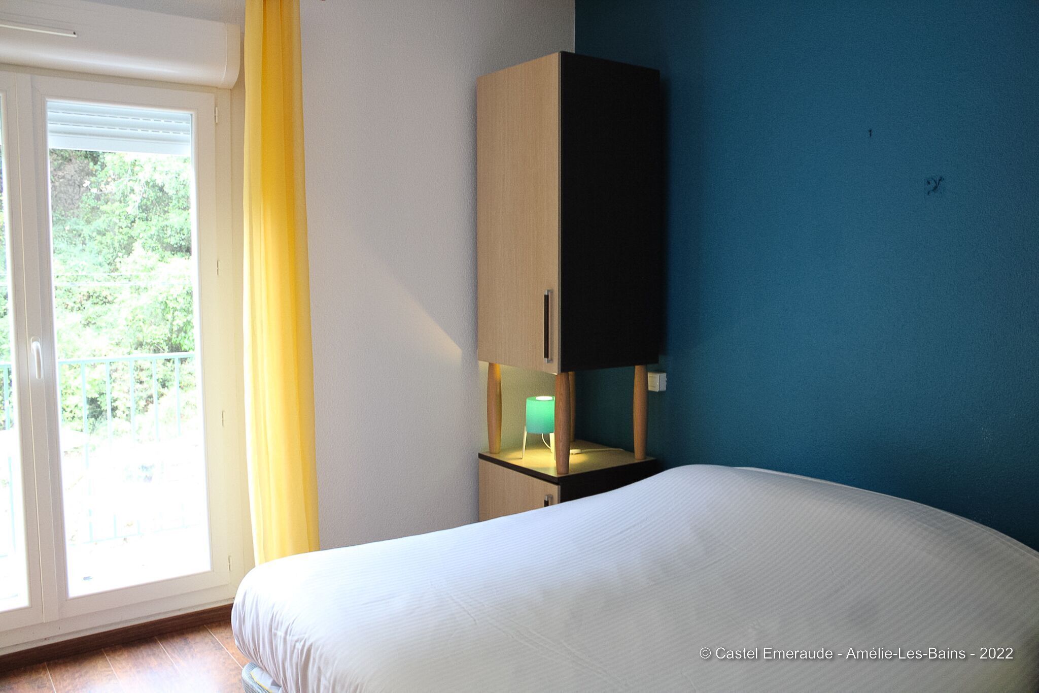 Literie de qualité supérieure, matelas mémoire de forme, bureau