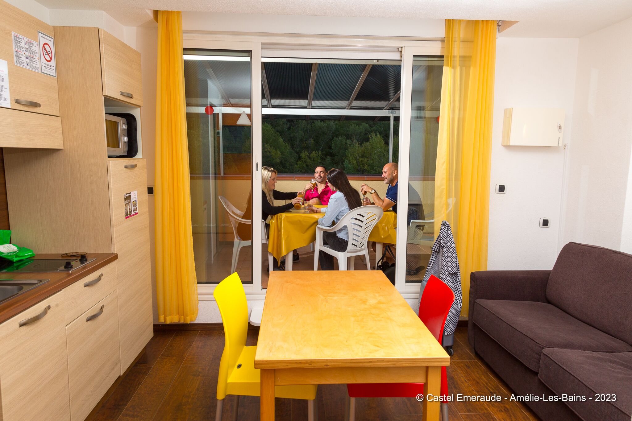 Appartement, 1 chambre, terrasse, vue montagne | Coin séjour | Télévision à écran plat de 36 cm avec chaînes numériques, télévision