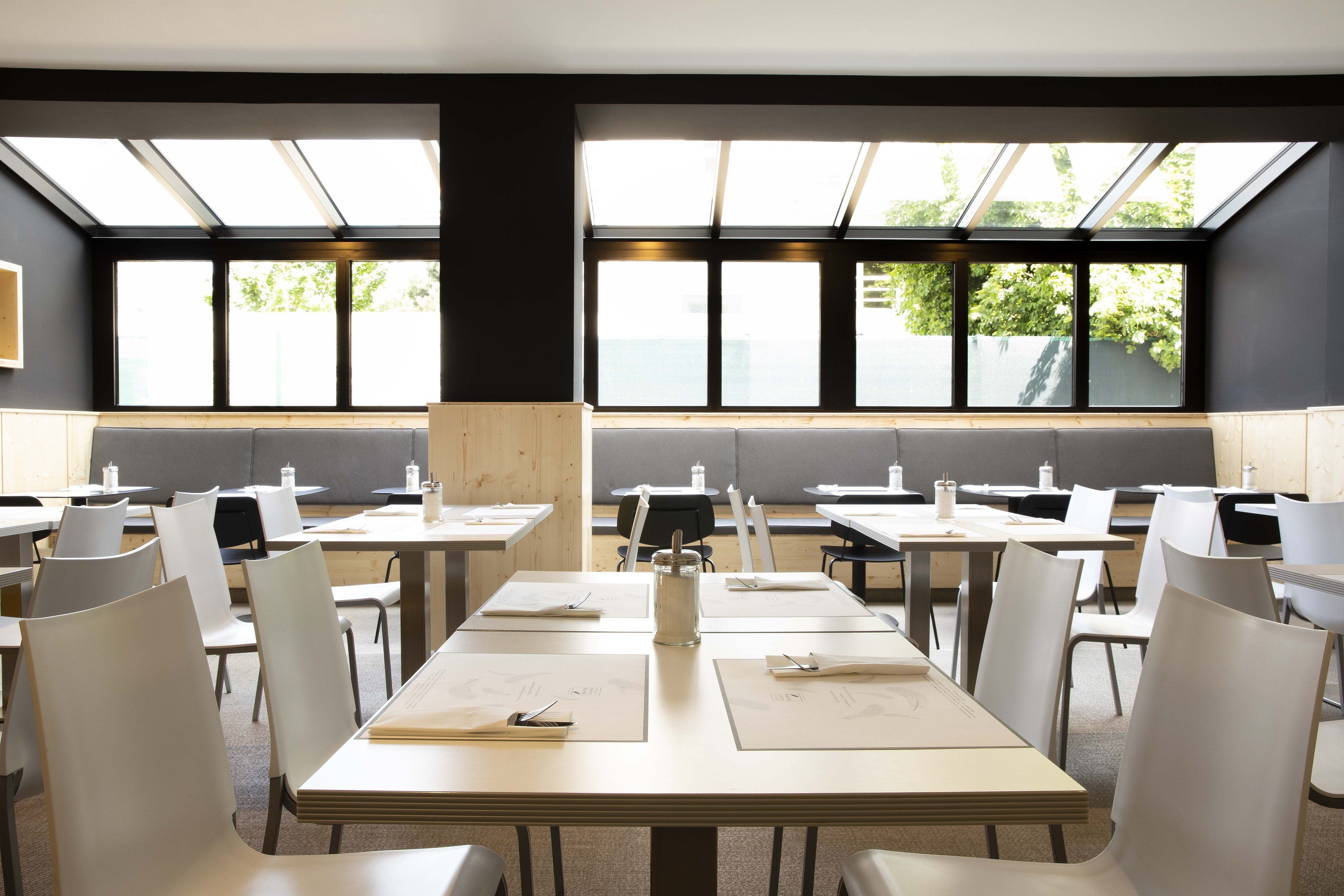 Daily buffet breakfast (EUR 14 per person)