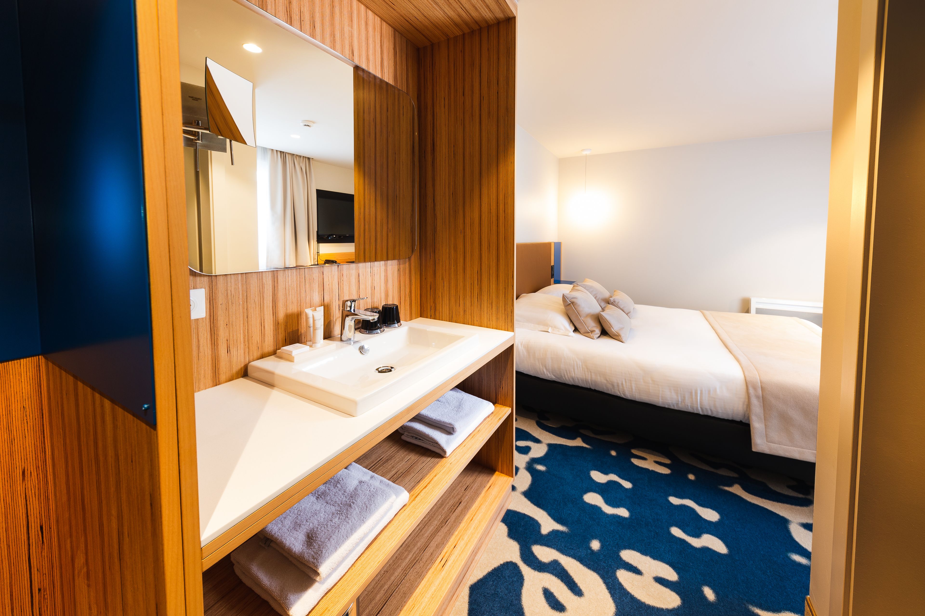 privilege double room 1 queen bed | in-room safe, desk, laptop workspace, blackout curtains