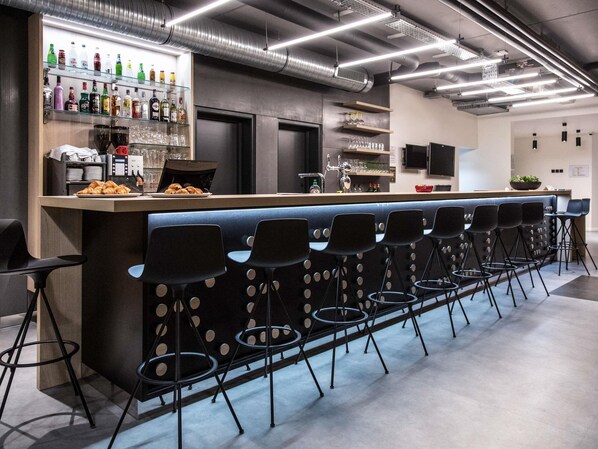 Bar (en el alojamiento)