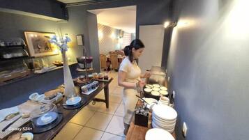 Daily buffet breakfast (EUR 16 per person)