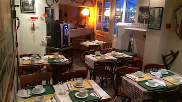 Chambres insonorisées, lits pliants/supplémentaires, Wi-Fi gratuit