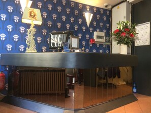 Reception - Hôtel Picardy (Paris)