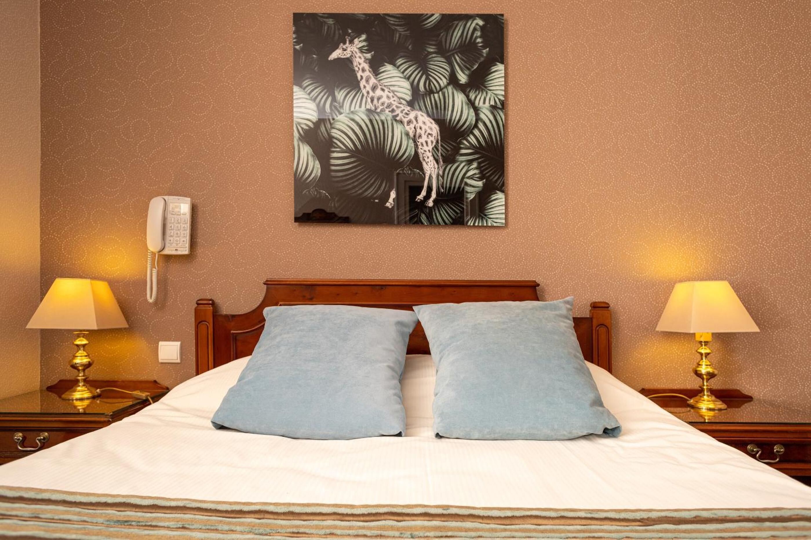 minibar, in-room safe, desk, blackout curtains