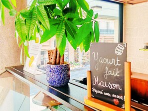 Breakfast area - ibis Styles le Havre Centre Auguste Perret (Le Havre)