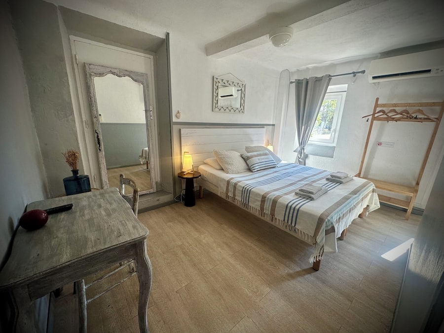 Premium bedding, individually decorated, individually furnished, desk