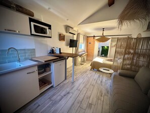 Studio 2/4 persons | 1 bedroom, premium bedding, individually decorated