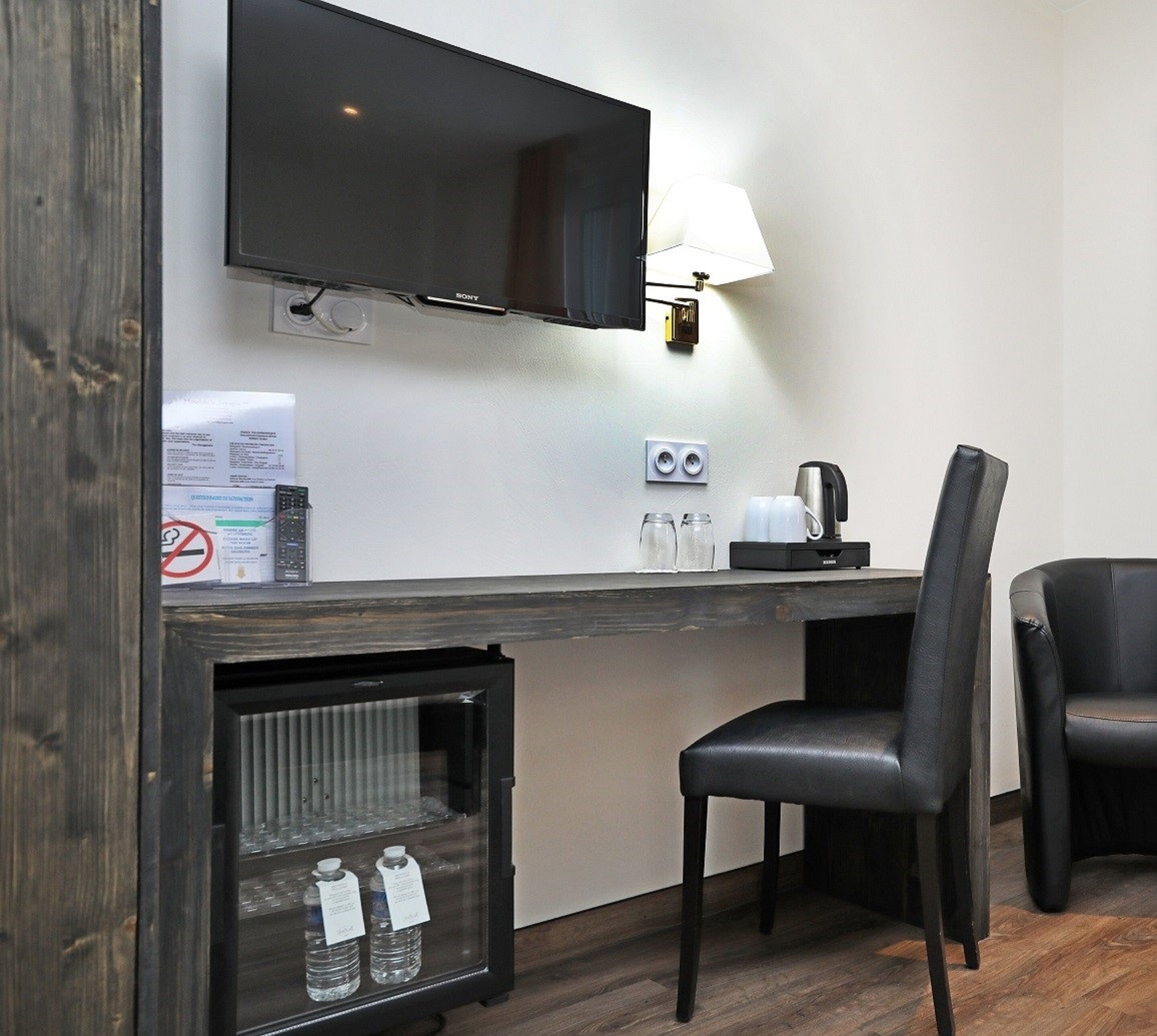 two connecting double rooms | minibar, in-room safe, desk, soundproofing