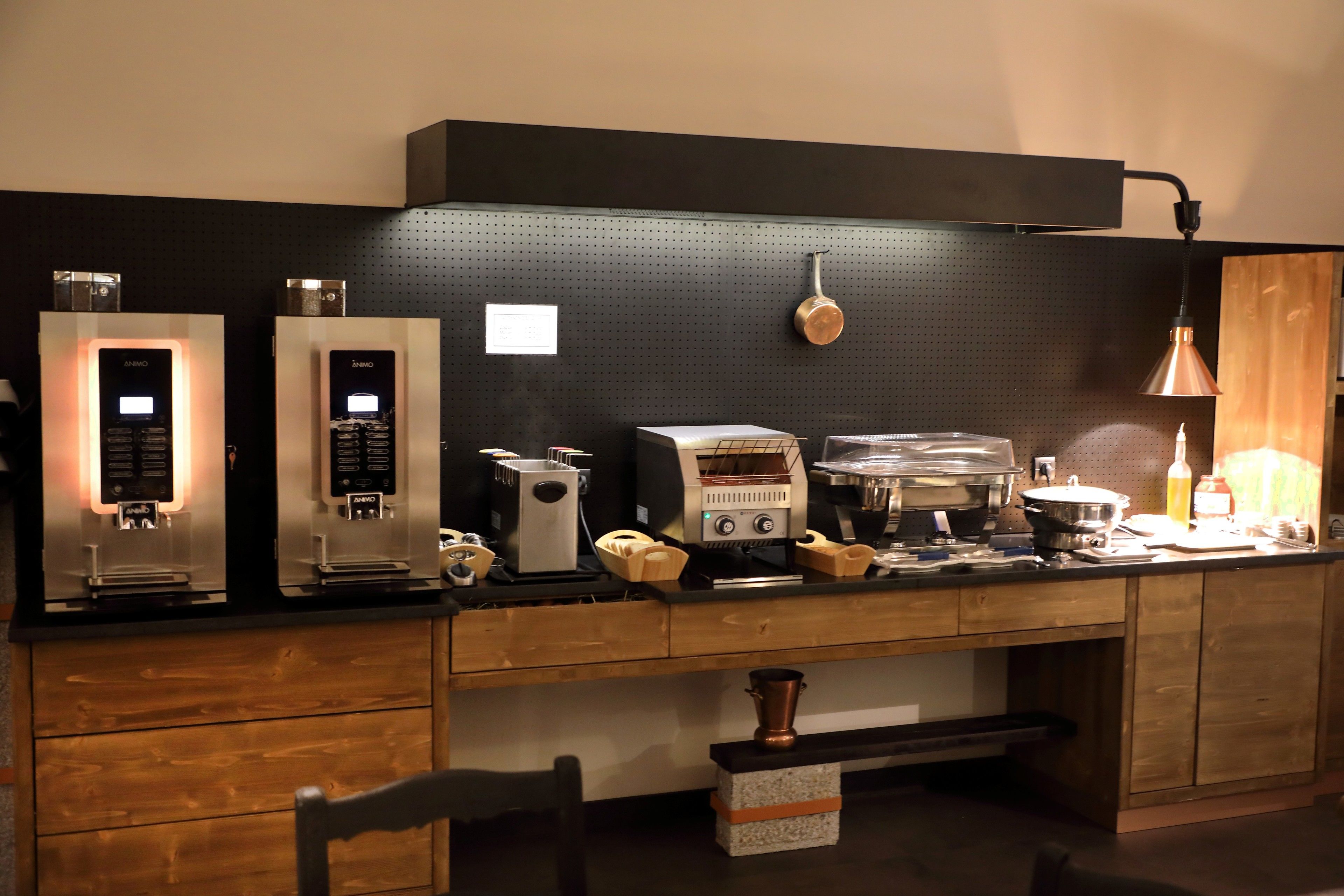 daily buffet breakfast (eur 16 per person)