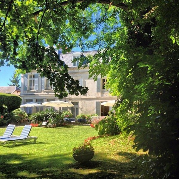 Logis Hôtel Les Maréchaux - Auxerre